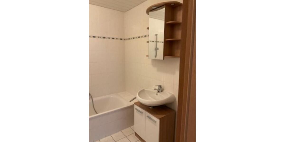 Dachgeschoßwohnung Weißenfels - 2 Zimmer, 143 m&sup2;, 999&euro; | Angebot:25252564