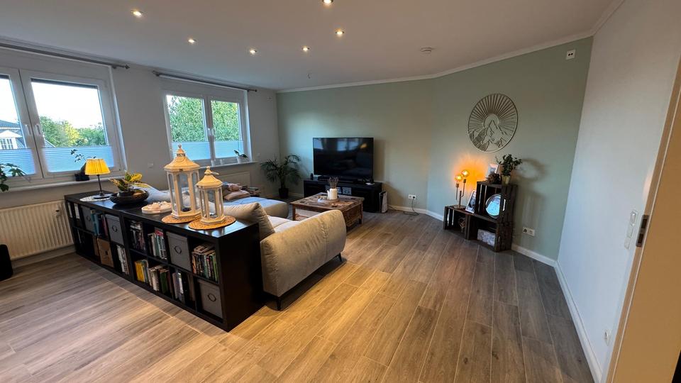 Dachgeschoßwohnung Trittau - 2 Zimmer, 80 m&sup2;, 1.100&euro; | Angebot:26663280