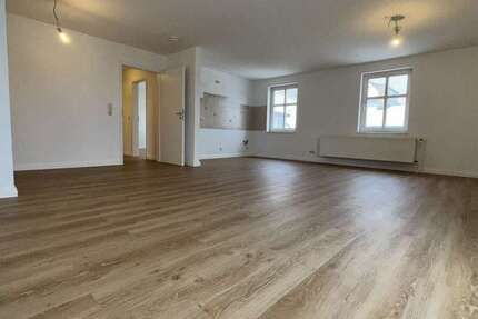 Wohnung Neuruppin - 2 Zimmer, 77 m&sup2;, 877&euro; | Angebot:25395637
