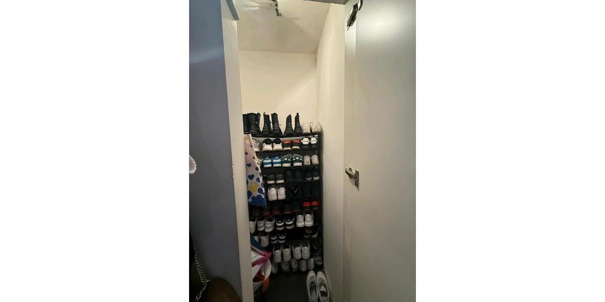 Erdgeschoßwohnung Düsseldorf Stadtbezirk 8 - 4 Zimmer, 100 m&sup2;, 1.800&euro; | Angebot:24755789