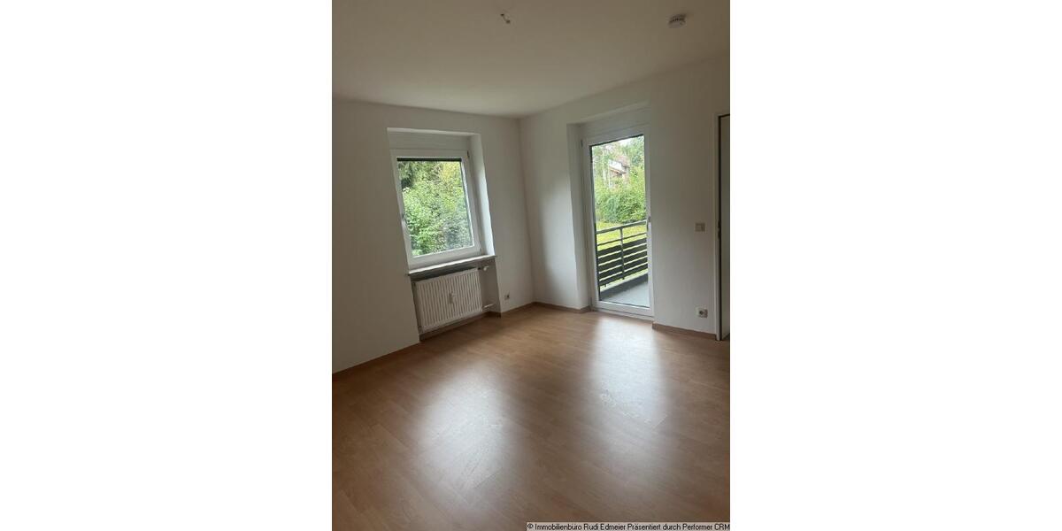 Erdgeschoßwohnung Deggendorf - 3.5 Zimmer, 91 m&sup2;, 790&euro; | Angebot:26548873