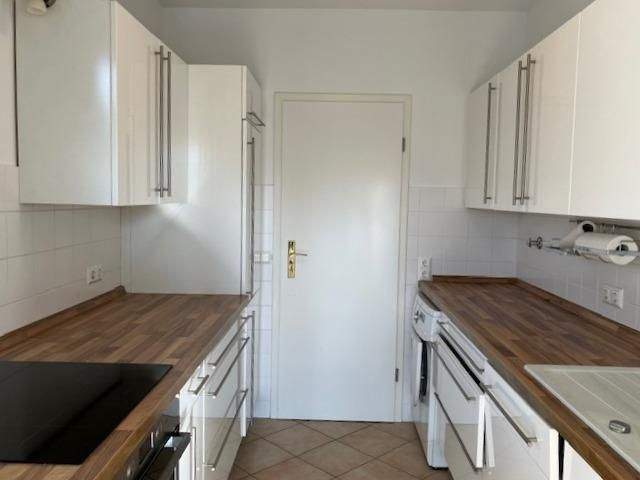 Etagenwohnung Wiesbaden Nordost - 4 Zimmer, 126 m&sup2;, 2.200&euro; | Angebot:24762406