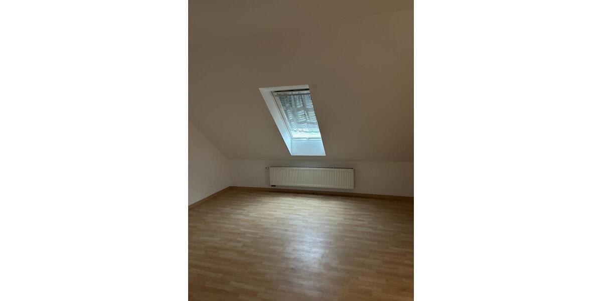Dachgeschoßwohnung Forst (Lausitz) - 2 Zimmer, 48 m&sup2;, 336&euro; | Angebot:26492991