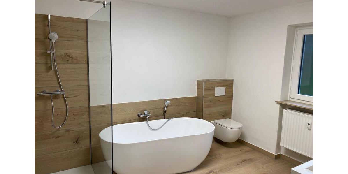 Erdgeschoßwohnung Hornberg - 4 Zimmer, 106 m&sup2;, 1.250&euro; | Angebot:26626728