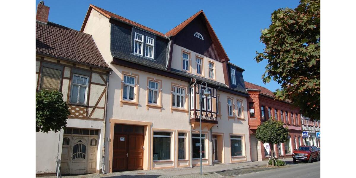 Etagenwohnung Klötze - 5 Zimmer, 149 m&sup2;, 800&euro; | Angebot:24120636