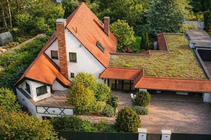 Haus Zirndorf - 6 Zimmer, 308 m&sup2;, 2.400&euro; | Angebot:26605689