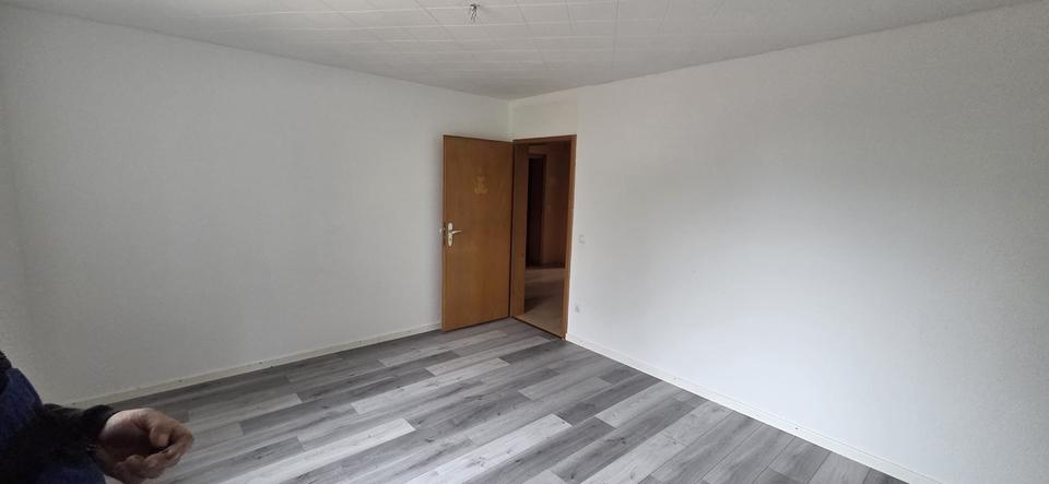 Etagenwohnung Nübel - 3 Zimmer, 75 m&sup2;, 900&euro; | Angebot:26237326