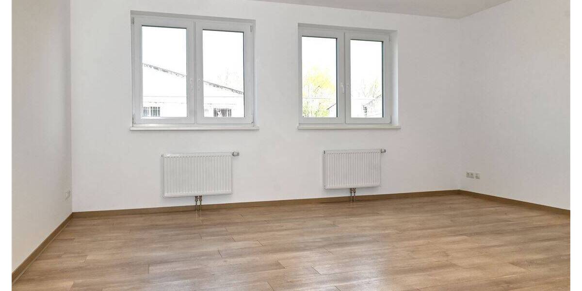 Gewerbeobjekt Stralsund Franken Mitte - 4 Zimmer, 175 m&sup2;, 1.450&euro; | Angebot:25663901