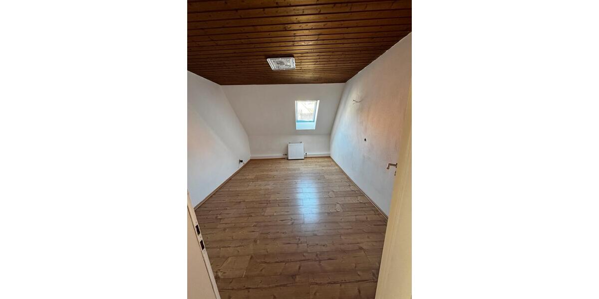 Etagenwohnung Schwäbisch Gmünd - 4 Zimmer, 90 m&sup2;, 1.100&euro; | Angebot:26641469