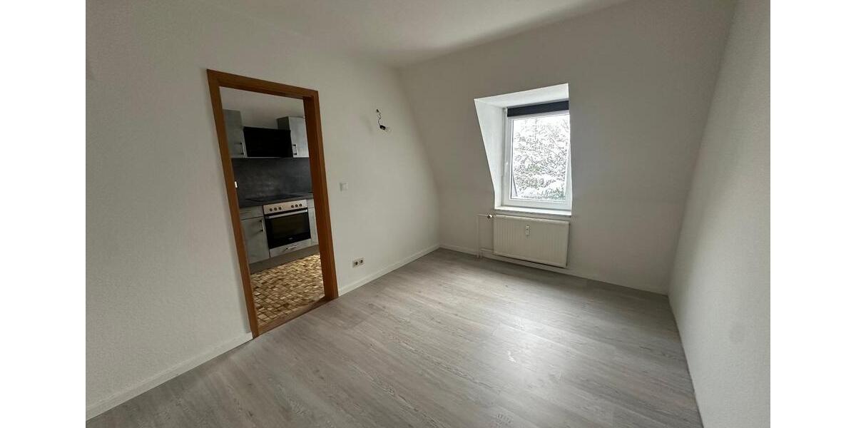Dachgeschoßwohnung Flensburg - 2 Zimmer, 35 m&sup2;, 430&euro; | Angebot:24494437
