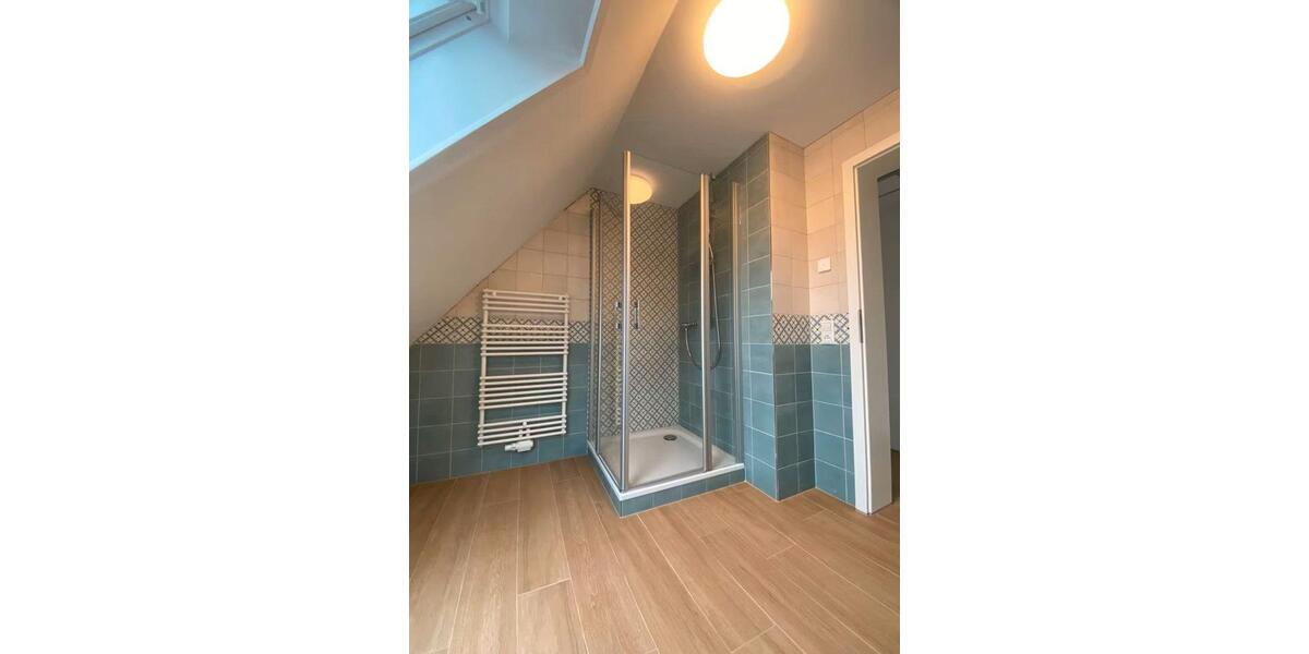 Dachgeschoßwohnung Karlsburg - 4 Zimmer, 94 m&sup2;, 1.000&euro; | Angebot:26638593