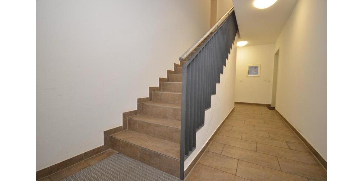 Etagenwohnung Neumünster - 3 Zimmer, 82 m&sup2;, 1.210&euro; | Angebot:26630263
