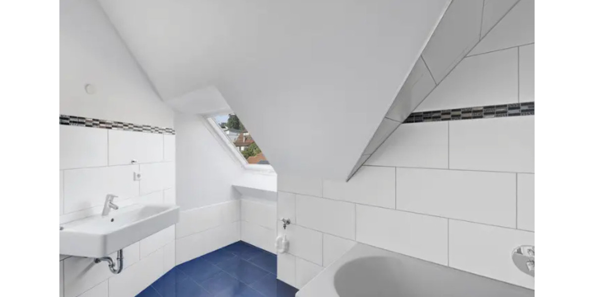 Dachgeschoßwohnung Esslingen am Neckar - 2.5 Zimmer, 49 m&sup2;, 900&euro; | Angebot:24615012