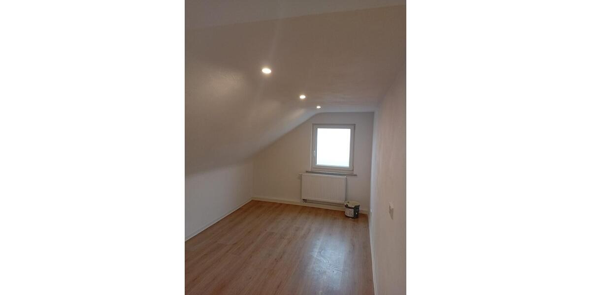 Dachgeschoßwohnung Neunkirchen Heinitz - 1 Zimmer, 50 m&sup2;, 650&euro; | Angebot:26151746