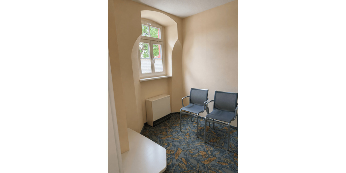 Gewerbeobjekt Bad Langensalza Ufhoven - 9 Zimmer, 133 m&sup2;, 1.200&euro; | Angebot:26657173