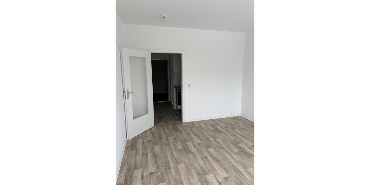 Etagenwohnung Neubrandenburg - 1 Zimmer, 24 m&sup2;, 250&euro; | Angebot:26592651