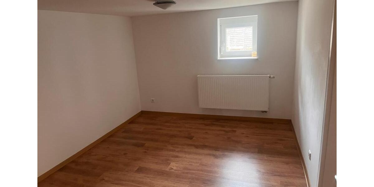 Etagenwohnung Gäufelden - 3 Zimmer, 80 m&sup2;, 1.100&euro; | Angebot:25725056