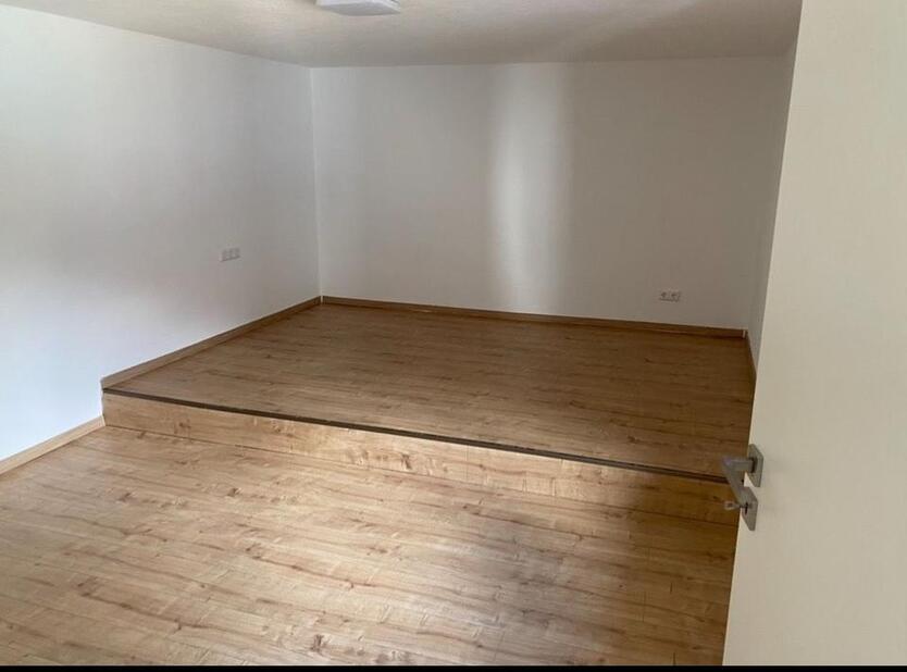 1 Zimmerwohnung mit separten Küche, 1ZKB Etagenwohnung