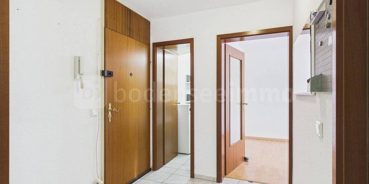 Etagenwohnung Singen Südstadt - 2 Zimmer, 63 m&sup2;, 730&euro; | Angebot:26331775