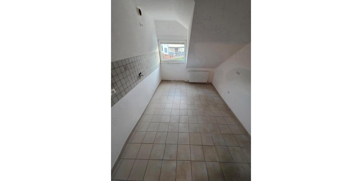 Dachgeschoßwohnung Künzell - 2 Zimmer, 81 m&sup2;, 850&euro; | Angebot:24627298