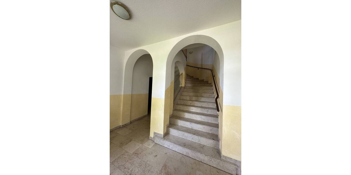 Etagenwohnung Glauchau - 1 Zimmer, 36 m&sup2;, 250&euro; | Angebot:26207412