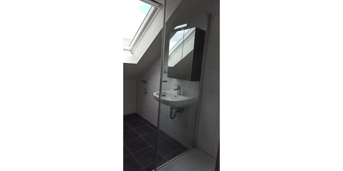 Dachgeschoßwohnung Schifferstadt - 3 Zimmer, 63 m&sup2;, 660&euro; | Angebot:26697689
