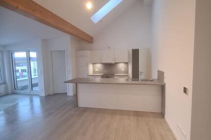 Wohnung Weiden in der Oberpfalz - 3 Zimmer, 95 m&sup2;, 1.350&euro; | Angebot:24781194