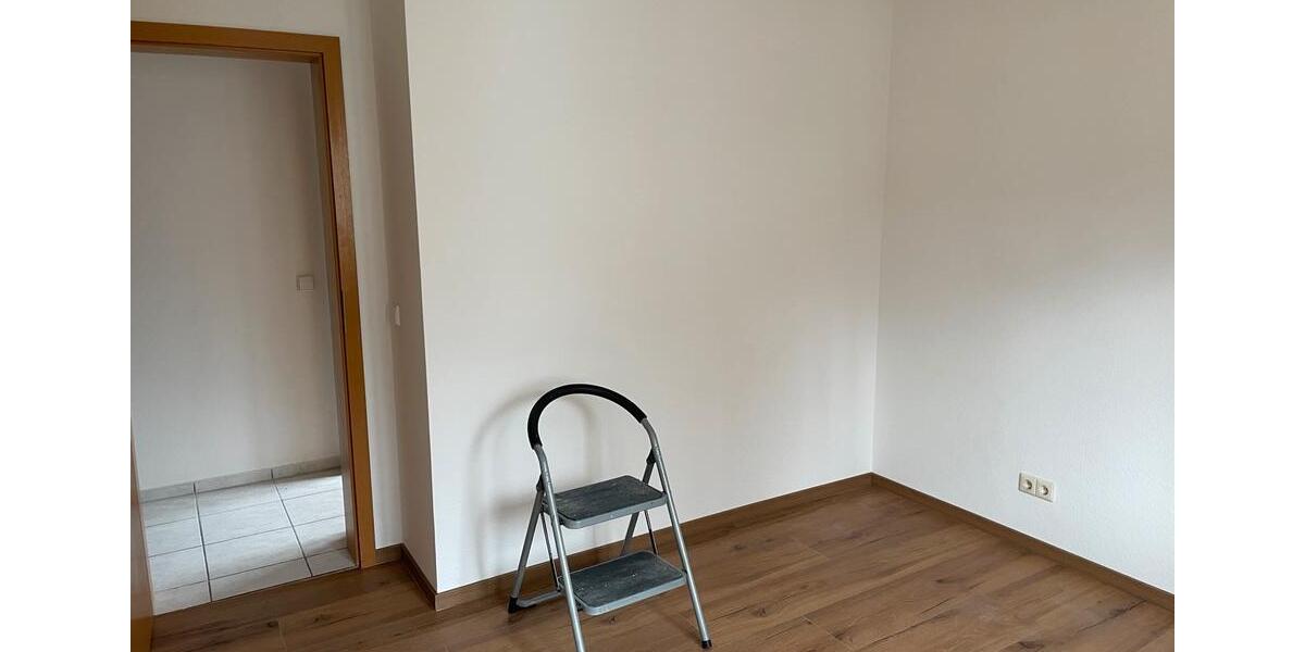 Etagenwohnung Oberstenfeld - 4.5 Zimmer, 91 m&sup2;, 1.150&euro; | Angebot:26286484