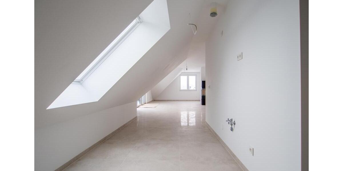 Dachgeschoßwohnung Hiddenhausen - 3 Zimmer, 106 m&sup2;, 1.100&euro; | Angebot:25921778