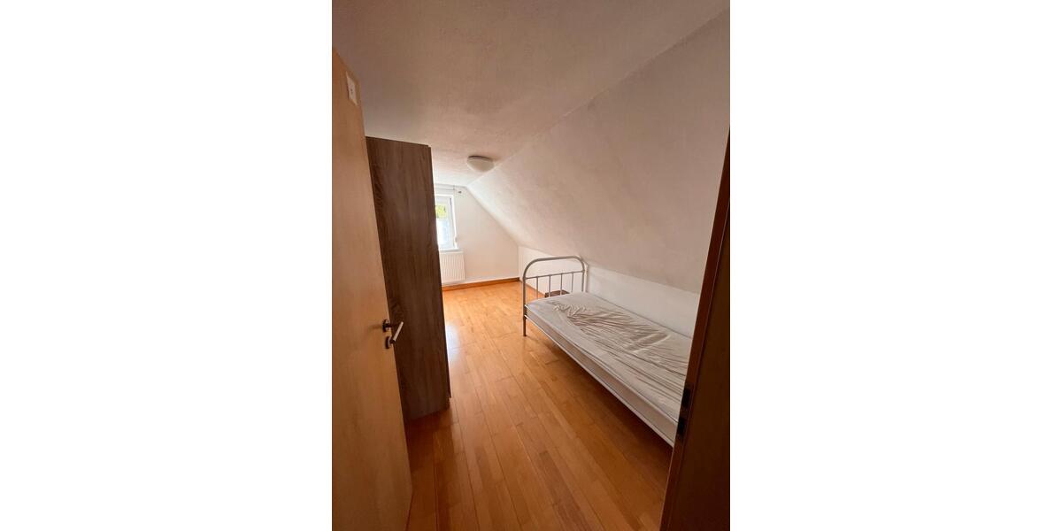 Wohnen auf Zeit Moosthenning - 1 Zimmer, 8 m&sup2;, 375&euro; | Angebot:25660305