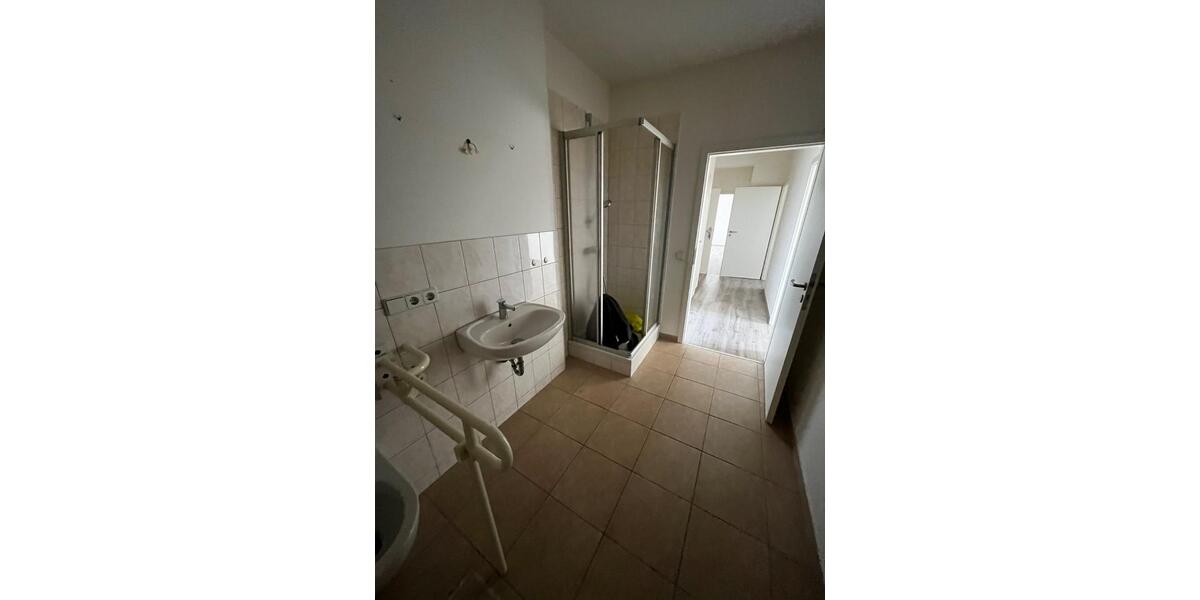 Dachgeschoßwohnung Freiberg - 3 Zimmer, 72 m&sup2;, 450&euro; | Angebot:26365879