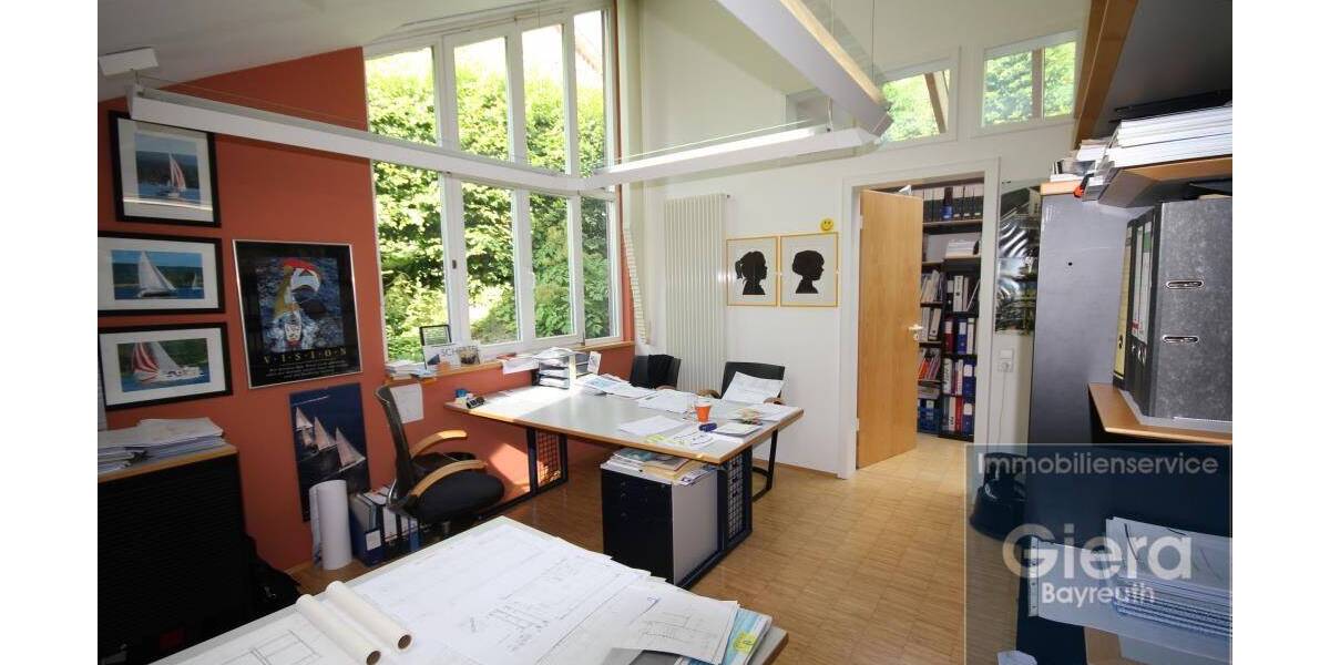 Gewerbeobjekt Warmensteinach - 5 Zimmer, 135 m&sup2;, 945&euro; | Angebot:25725807