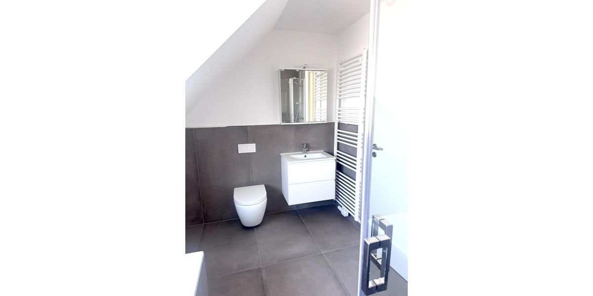 Etagenwohnung Herborn - 4 Zimmer, 107 m&sup2;, 1.250&euro; | Angebot:26623575