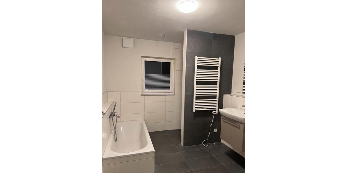Etagenwohnung Dittelbrunn - 2 Zimmer, 60 m&sup2;, 900&euro; | Angebot:24432673