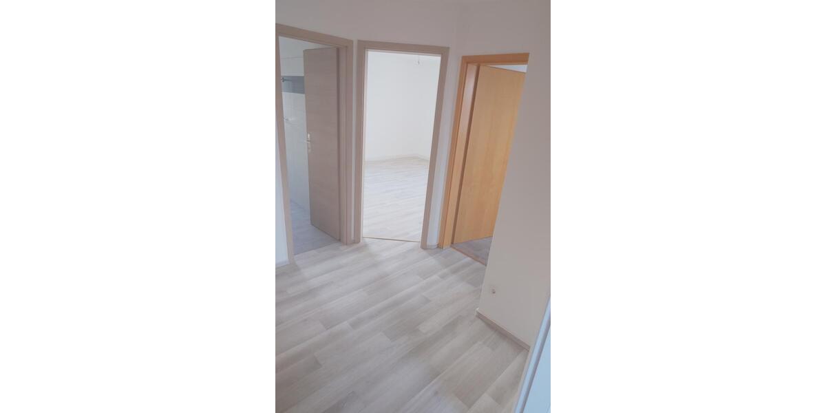 Etagenwohnung Oberschöna - 5 Zimmer, 110 m&sup2;, 785&euro; | Angebot:24767996