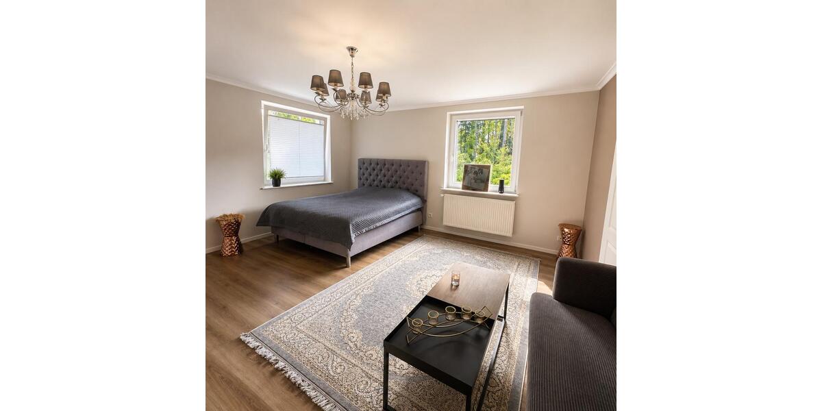 Einfamilienhaus Seevetal - 8 Zimmer, 270 m&sup2;, 2.900&euro; | Angebot:26641333