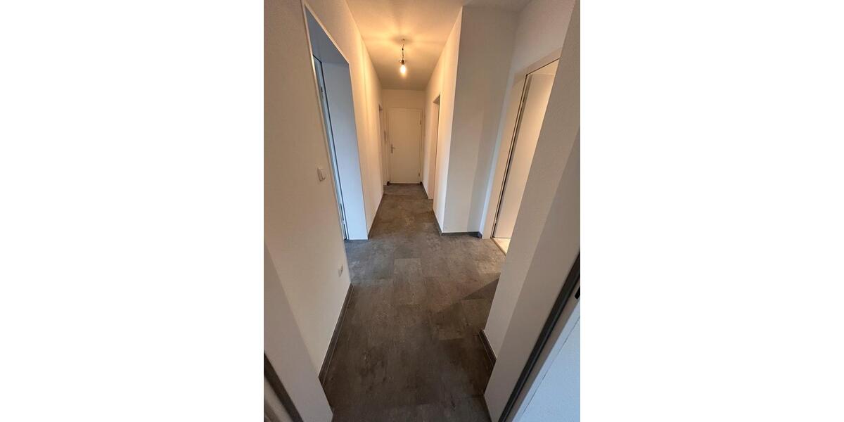 Etagenwohnung Gründau - 3 Zimmer, 78 m&sup2;, 1.050&euro; | Angebot:26482959