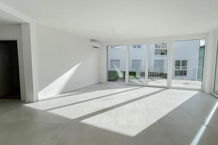 Moderne 3-Zimmer Wohnung mit zusätzlichem Arbeitsraum und Klimaanlage zimmer