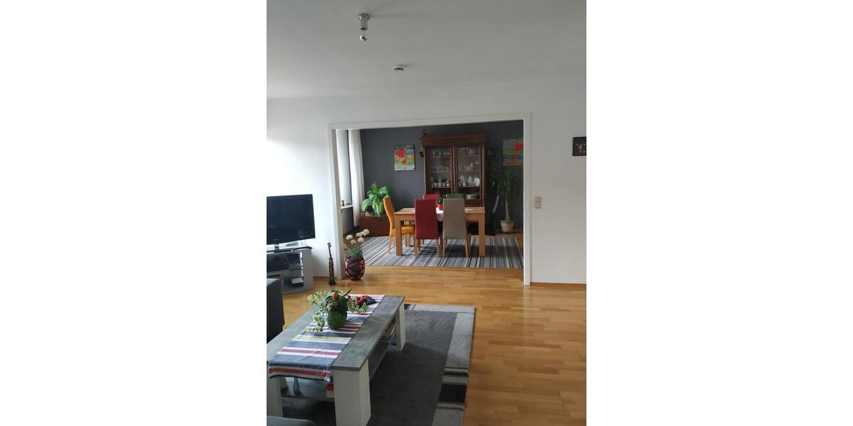Etagenwohnung Saarlouis - 2 Zimmer, 90 m&sup2;, 690&euro; | Angebot:26301536