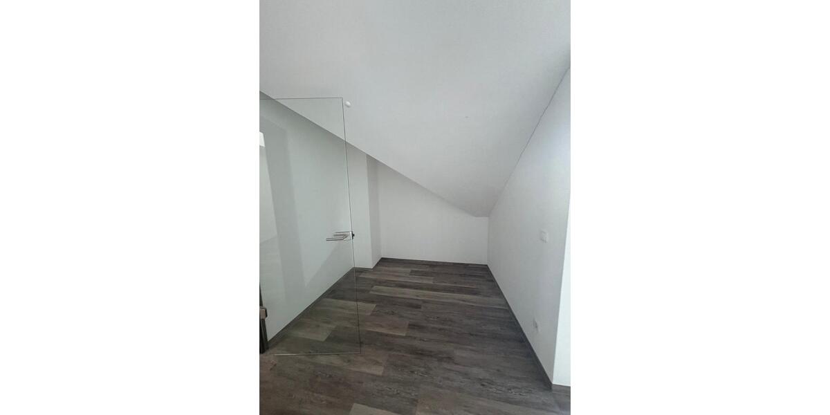 Etagenwohnung Auerbach/Vogtland Vogtland - 3 Zimmer, 102 m&sup2;, 700&euro; | Angebot:23844966