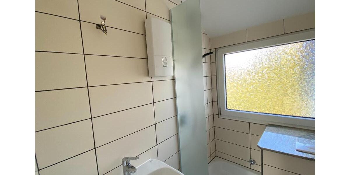 Etagenwohnung Radevormwald - 2 Zimmer, 40 m&sup2;, 420&euro; | Angebot:24755011