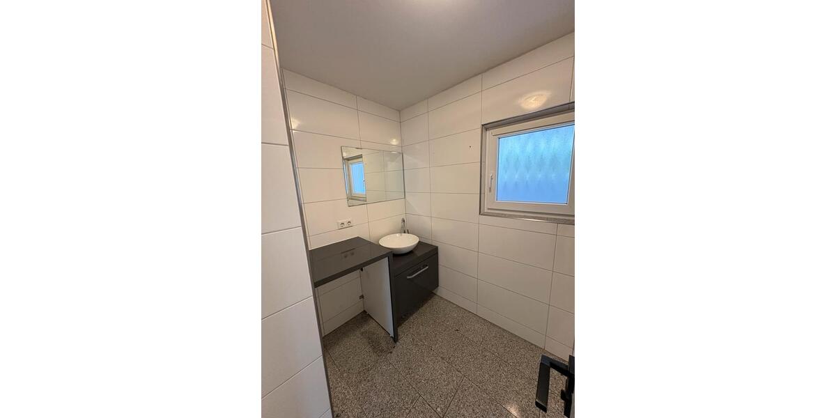 Terrassenwohnung Bad Wildbad - 4 Zimmer, 110 m&sup2;, 1.200&euro; | Angebot:26026670