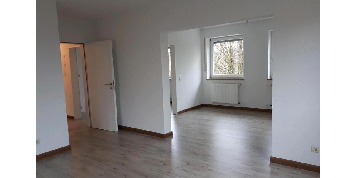 4-Zimmer Wohnung im 1. OG eines Mehrfamilienhauses in Warstein 4 zimmer