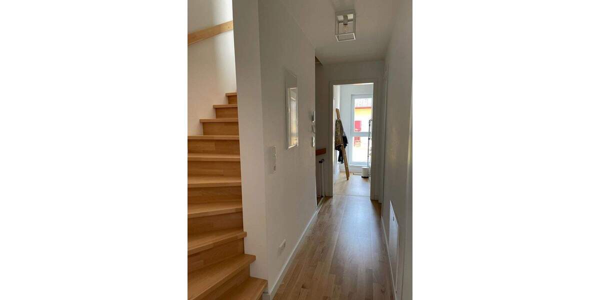 Mehrfamilienhaus, Wohnhaus Baden - Baden Innenstadt - 4 Zimmer, 127 m&sup2;, 1.850&euro; | Angebot:25043479