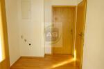 Erdgeschoßwohnung Reinsdorf - 3 Zimmer, 70 m&sup2;, 325&euro; | Angebot:22591367