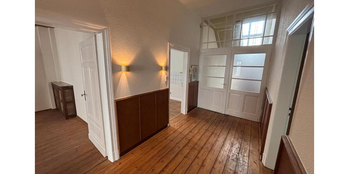 Etagenwohnung Beckum - 5 Zimmer, 140 m&sup2;, 1.000&euro; | Angebot:26597119
