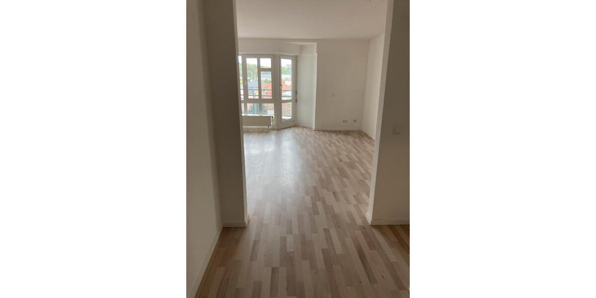 Dachgeschoßwohnung Freital - 2 Zimmer, 52 m&sup2;, 456&euro; | Angebot:13184124
