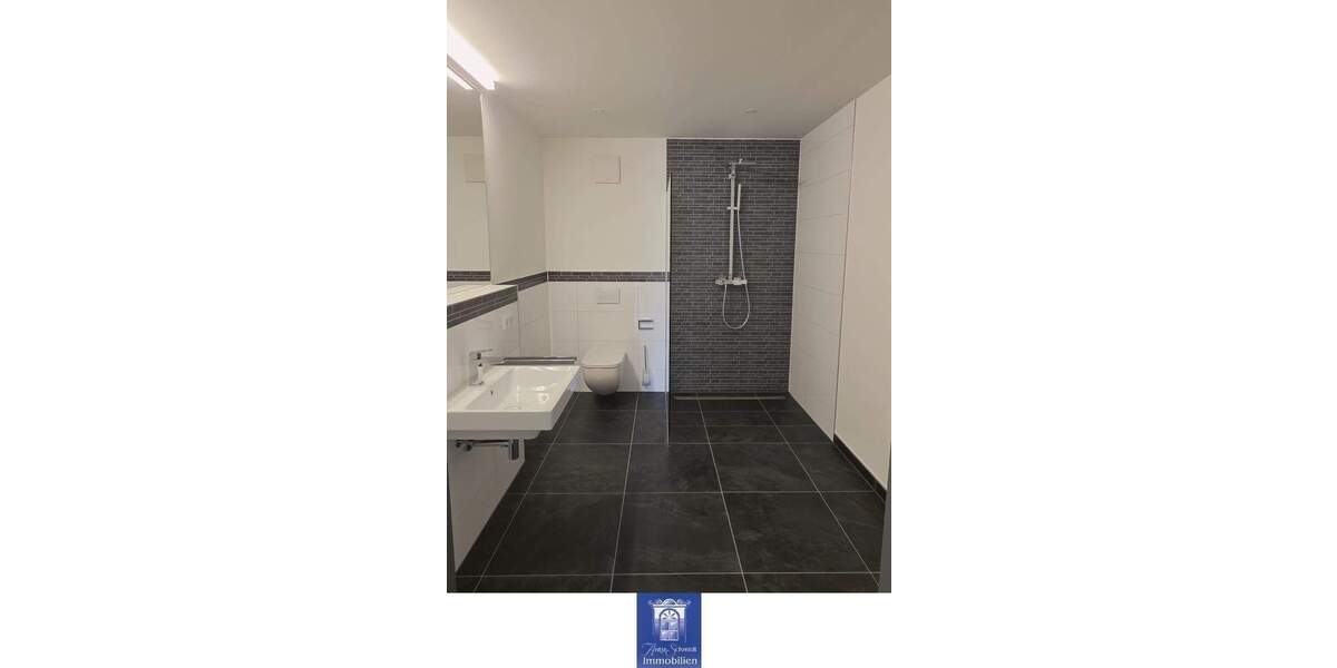 Etagenwohnung Döbeln - 4 Zimmer, 133 m&sup2;, 1.330&euro; | Angebot:25781179