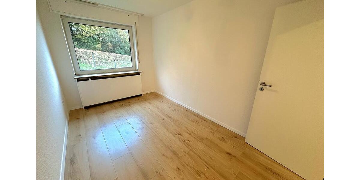 SCHADE IMMOBILIEN - Erstbezug nach Renovierung! 3-Zimmerwohnung mit Aufzug in Lüdenscheid! 3 zimmer