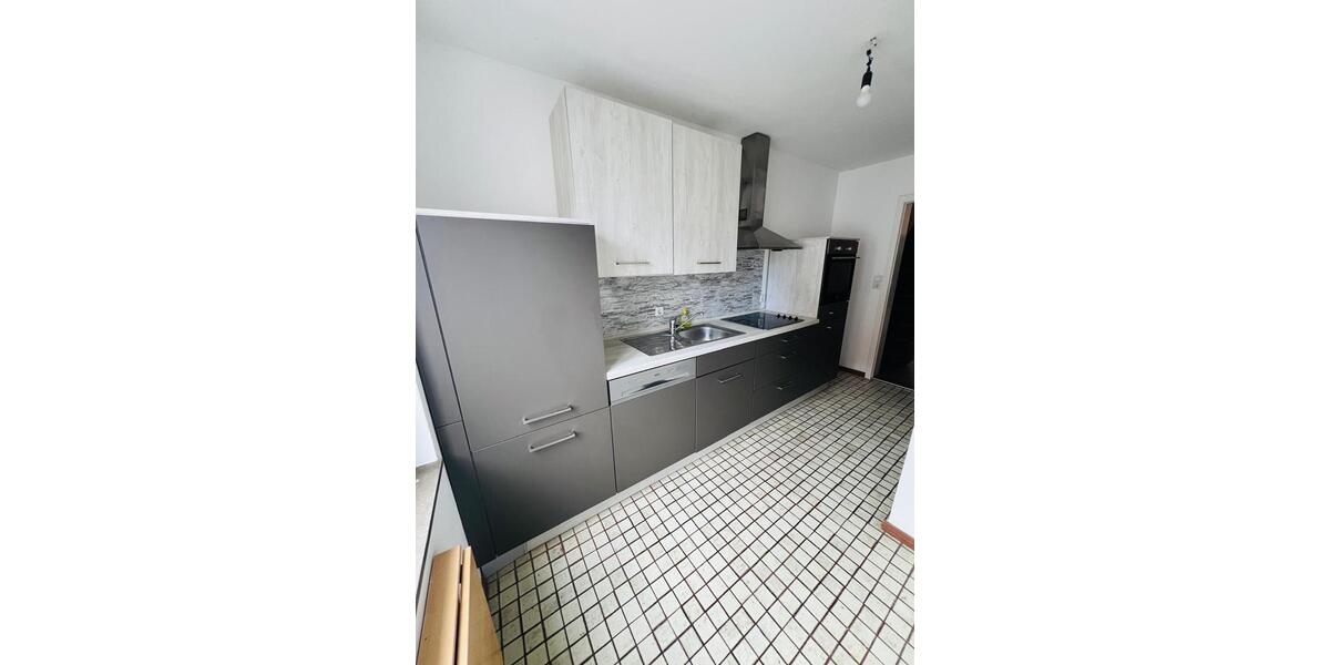 Doppelhaushälfte Bondorf - 7 Zimmer, 125 m&sup2;, 1.650&euro; | Angebot:23829358